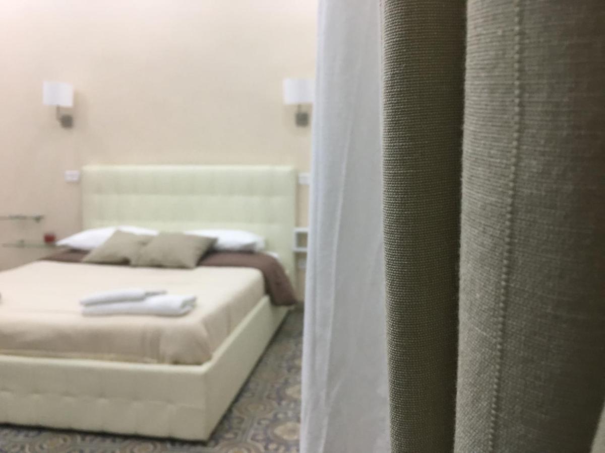 Decumani Prestige Bed & Breakfast Napoli Ngoại thất bức ảnh